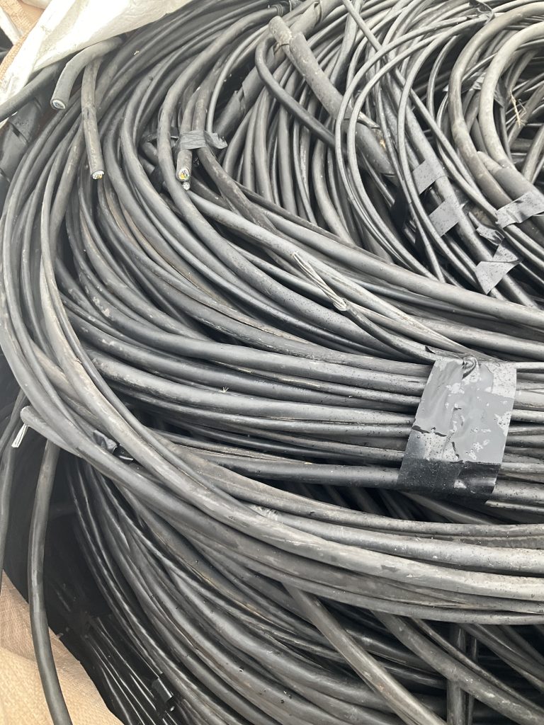 メッセンジャー付き同軸